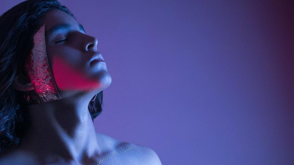 Neuralink, l’implant qui veut faire papoter votre cerveau avec ChatGPT : Elon Musk relance le débat sur l’humain augmenté