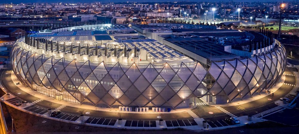 Paris Digital Park : Plongée au cœur du plus grand data center de France, où 630 000 serveurs veillent sur votre vie numérique