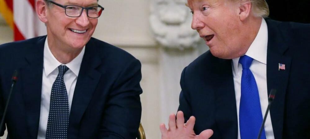 Pourquoi Tim Cook est monté à bord de l’Air Force One direction Tokyo avec Donald Trump… et ce que ça change pour Apple (et pour nous !)