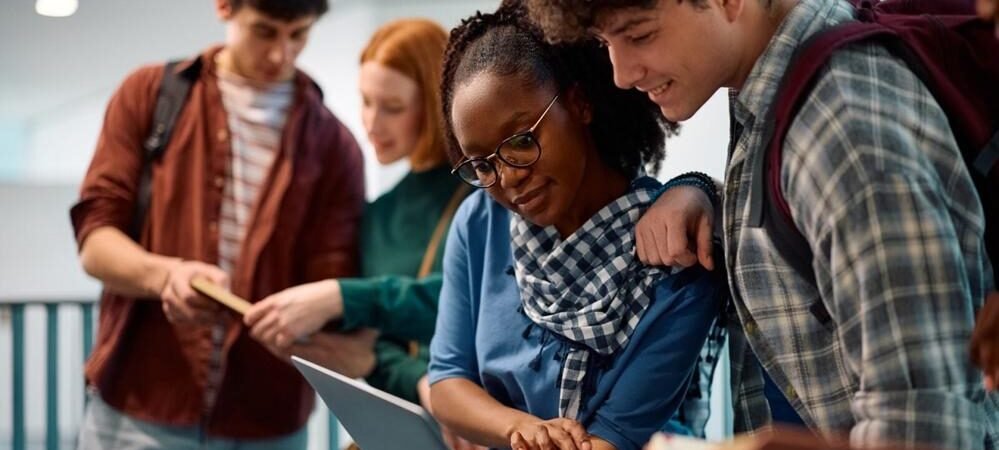 Les cursus IA déferlent sur les universités : révolution ou simple effet de mode ?
